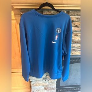 Minnesota Men’s Timberwolves NWT Large